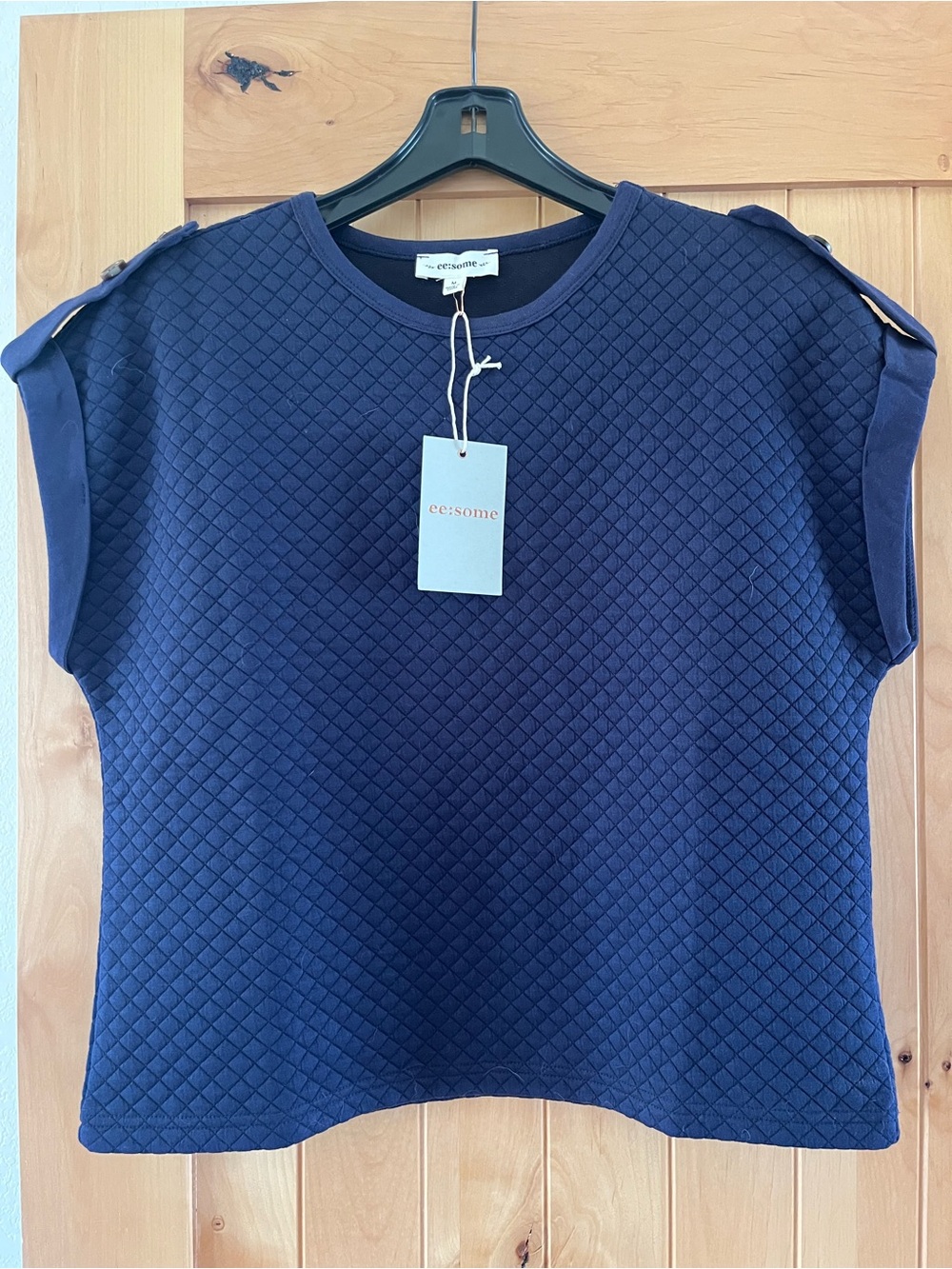 eesome Navy Quilted Short Sleeve Top
